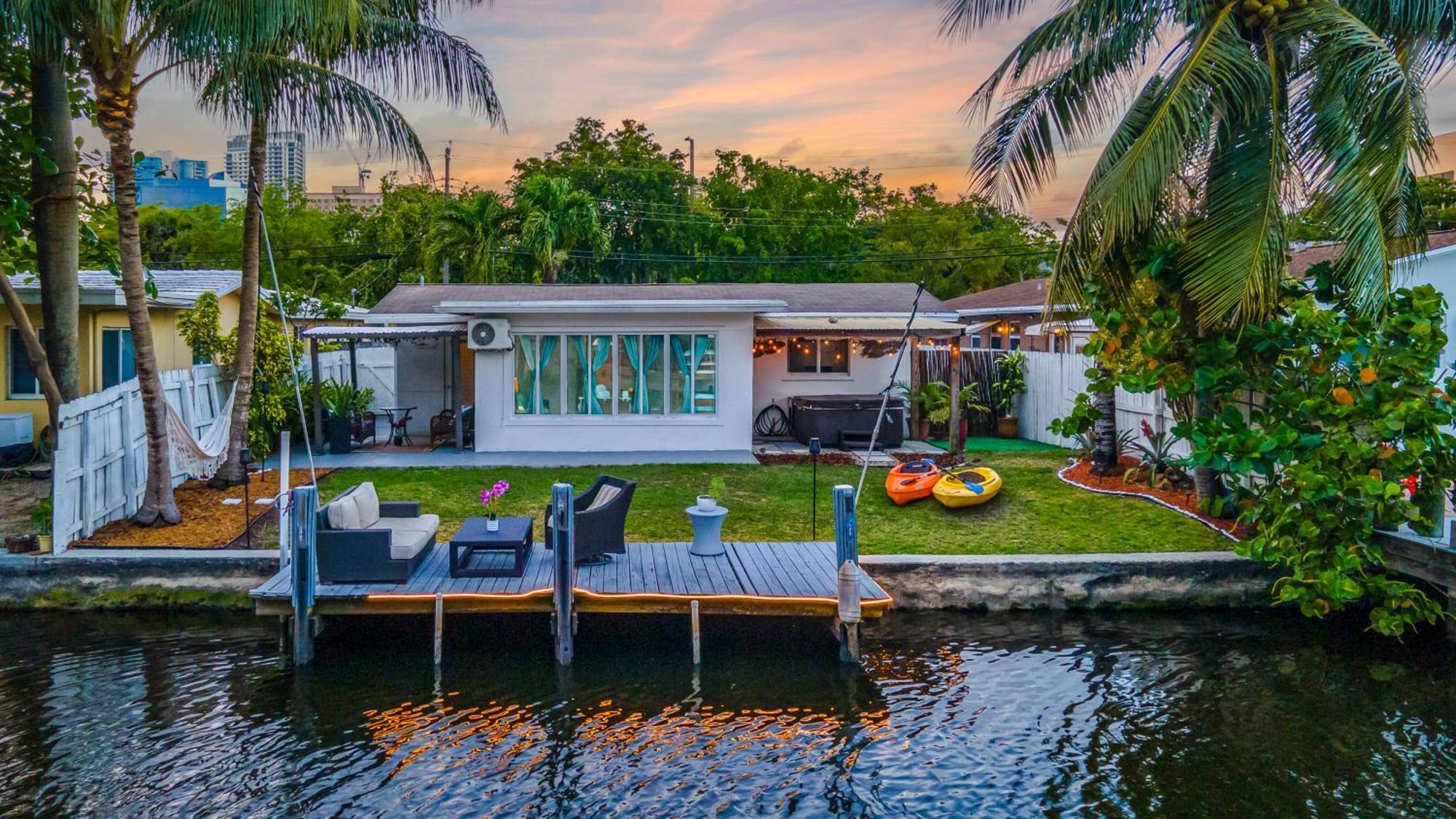 Riverwalk Villa I Private Dock & Hot Tub ฟอร์ต ลอเดอร์เดล ภายนอก รูปภาพ