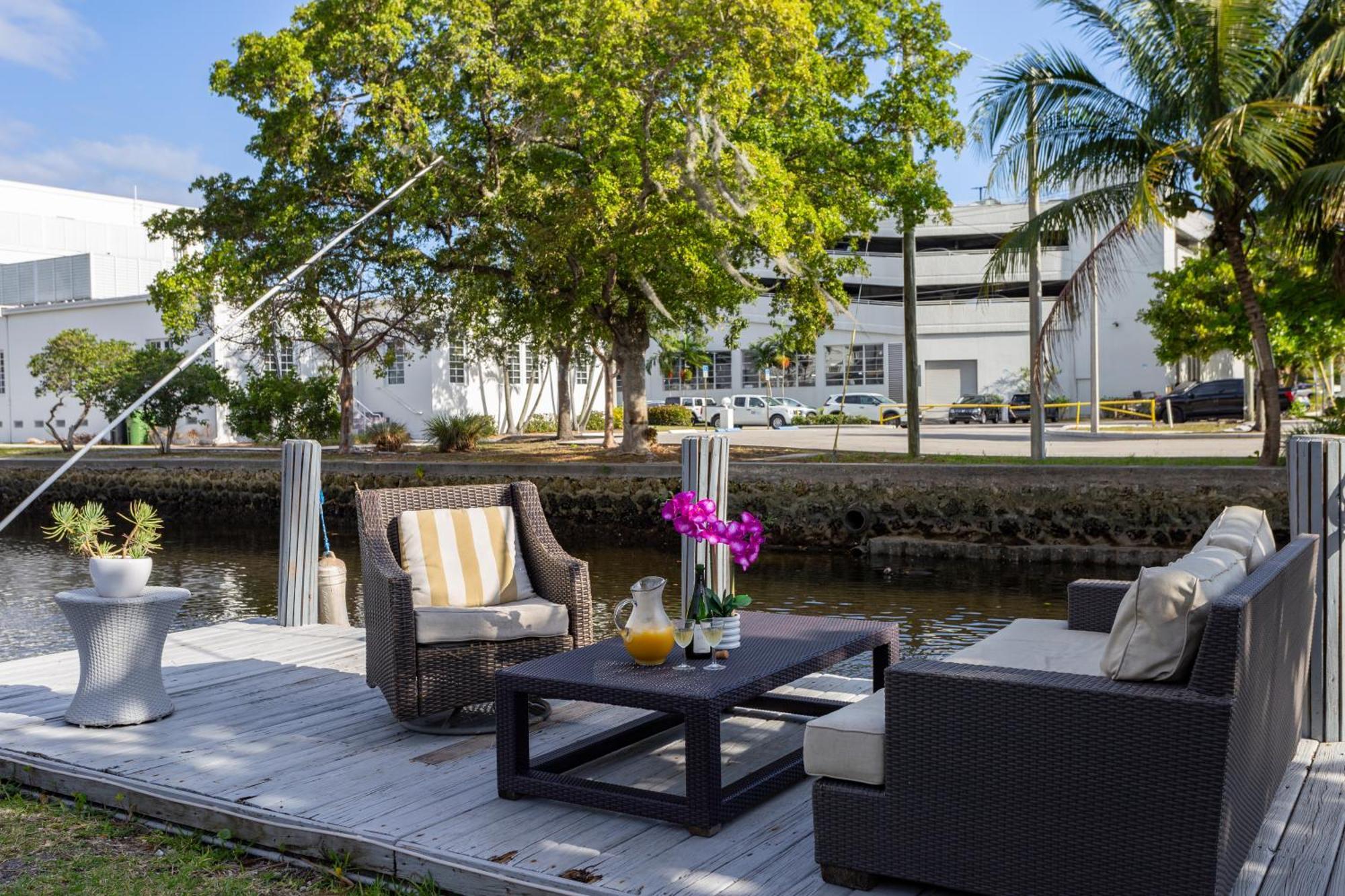 Riverwalk Villa I Private Dock & Hot Tub ฟอร์ต ลอเดอร์เดล ภายนอก รูปภาพ